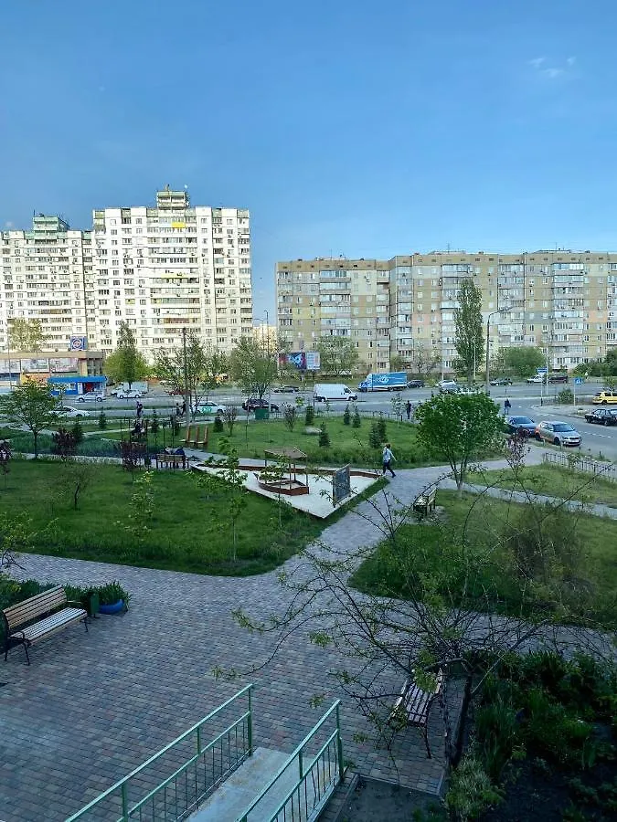 Comfortable Apartments,Metro Kharkivska,Poznyaki Kyiv Ukraine